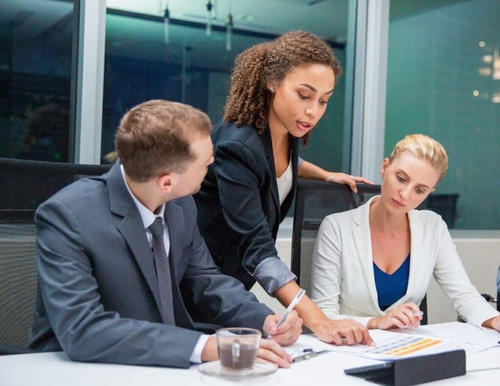 COACHING EJECUTIVO DESARROLLO DE COMPETENCIAS DE LIDERAZGO COMUNICACION INTELIGENCIA EMOCIONAL DESARROLLO DE PERSONAS Y EQUIPOS